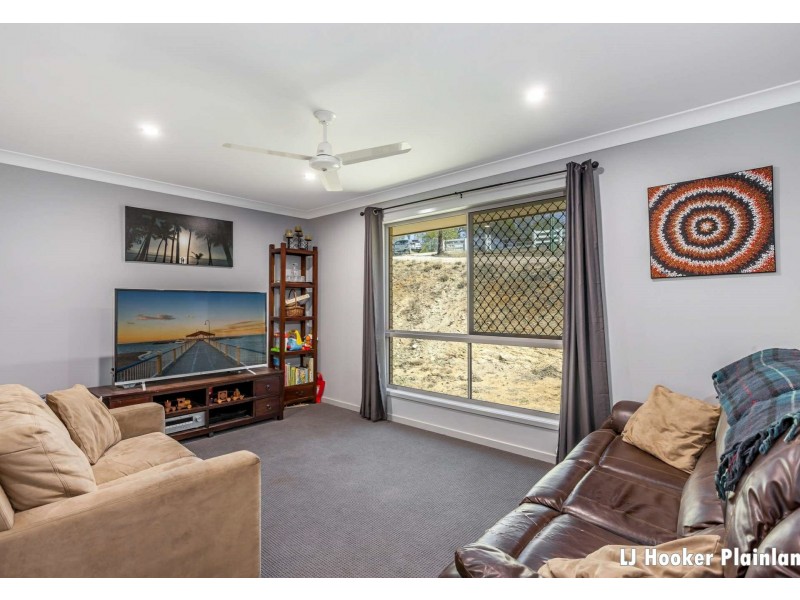 123 Peta Drive, Woodlands QLD 4343