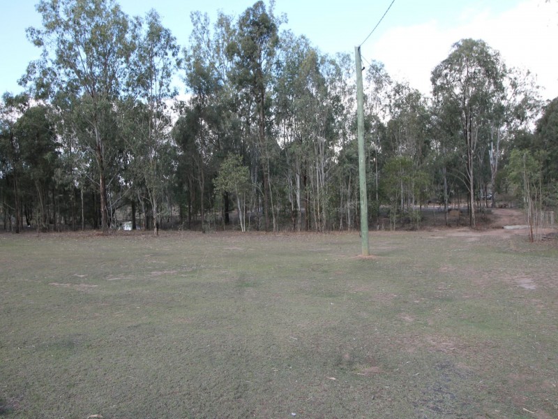 130 Thallon Rd, Kensington Grove QLD 4341