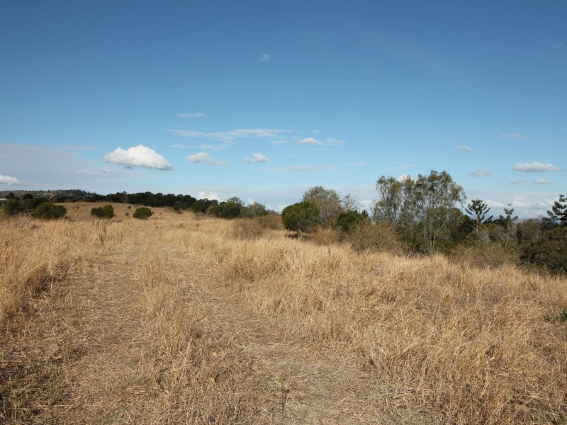 169-189 Keates Rd, Tallegalla QLD 4340