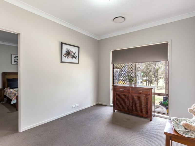 20 Hannant Road, Hatton Vale QLD 4341