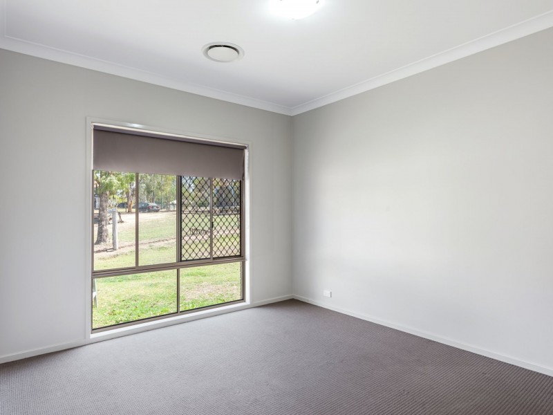 20 Hannant Road, Hatton Vale QLD 4341