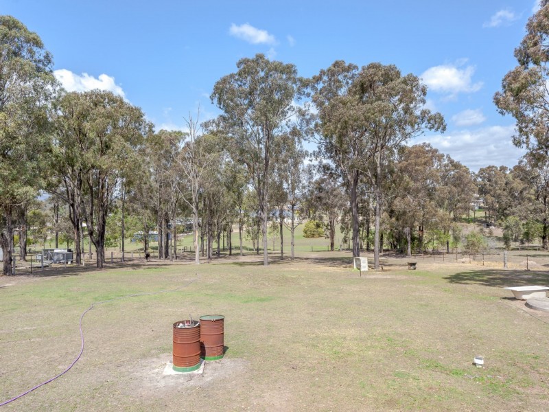 20 Hannant Road, Hatton Vale QLD 4341