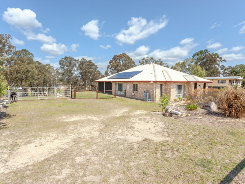 20 Hannant Road, Hatton Vale QLD 4341