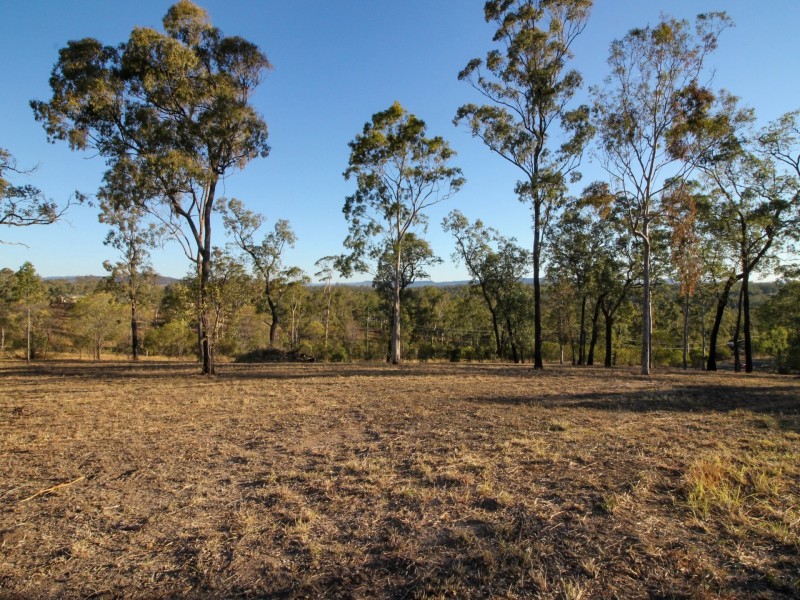 65 Peta Drive, Woodlands QLD 4343