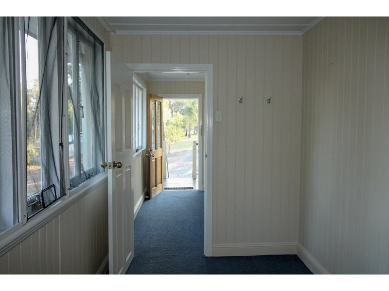 5 Richwood Court, Kensington Grove QLD 4341