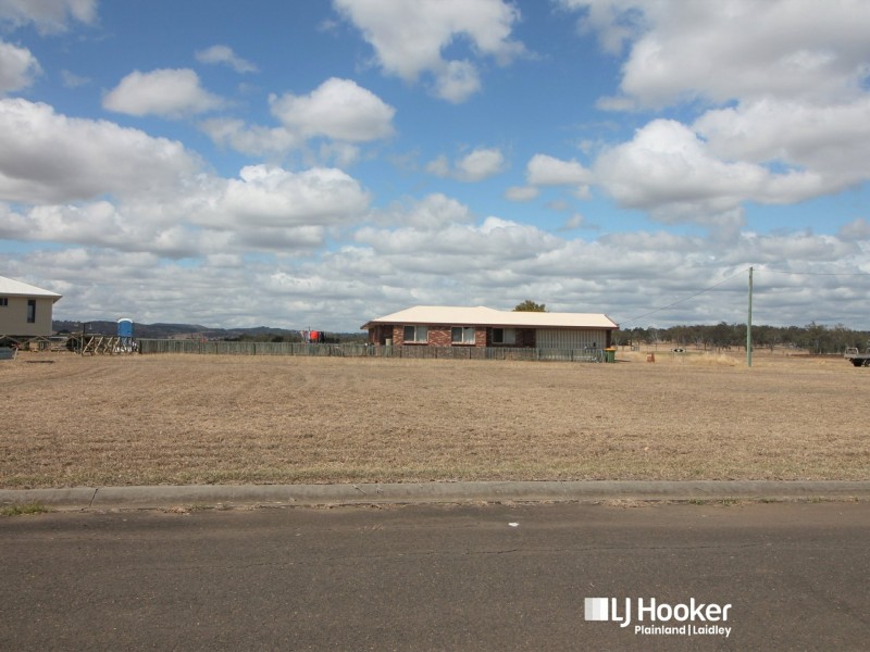 3 Jeannine Dr, Forest Hill QLD 4342
