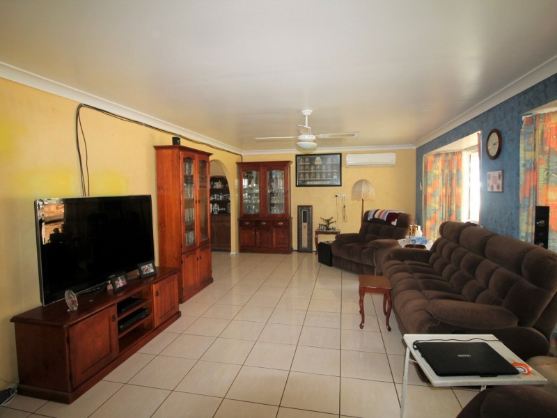 17 Andrews Ct, Regency Downs QLD 4341