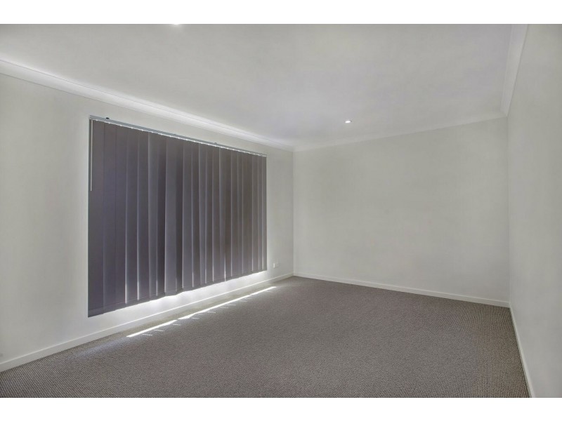 32 Hastings Ave, Plainland QLD 4341