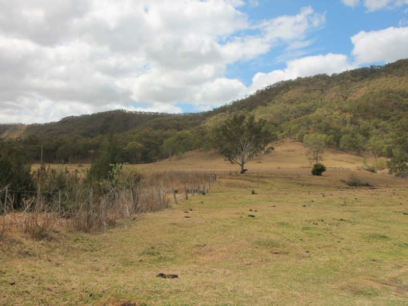 279 Mulgowie Rd, Townson QLD 4341