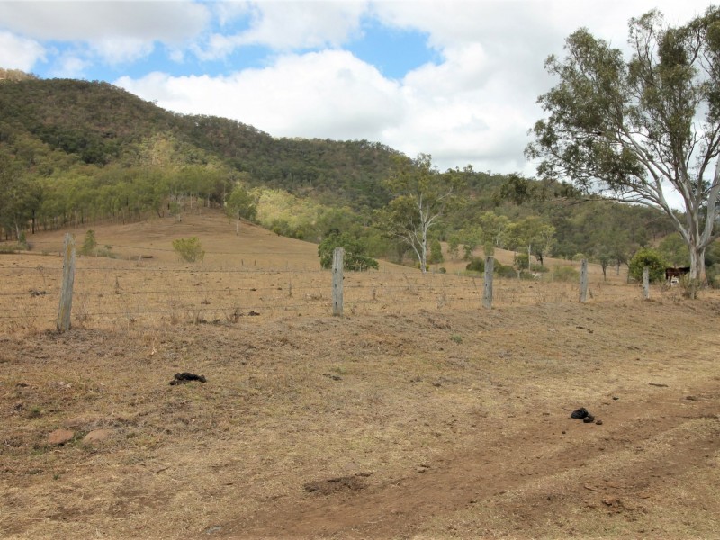 279 Mulgowie Rd, Townson QLD 4341