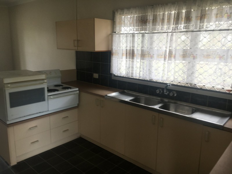 16 Court Ave S, Prenzlau QLD 4311