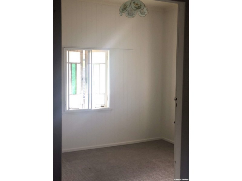 3 Baltzer Court, Grantham QLD 4347