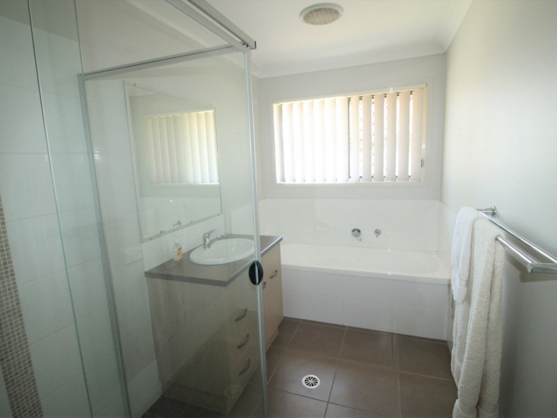 15 Blaxland Ct, Laidley North QLD 4341