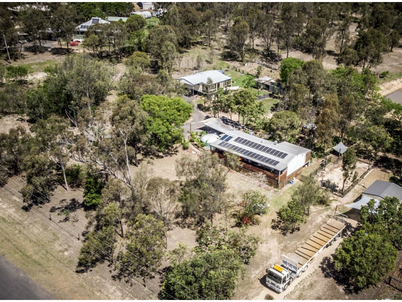 10 Calendula Ct, Regency Downs QLD 4341