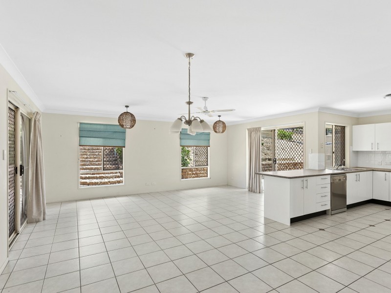 11 Nichlaus Ct, Hatton Vale QLD 4341