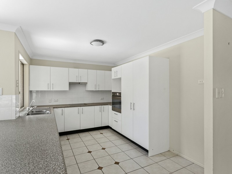 11 Nichlaus Ct, Hatton Vale QLD 4341