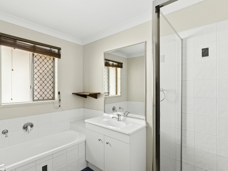 11 Nichlaus Ct, Hatton Vale QLD 4341