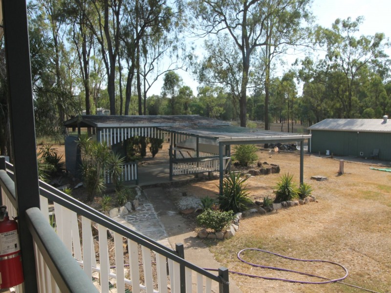 7 Highland Gr, Kensington Grove QLD 4341