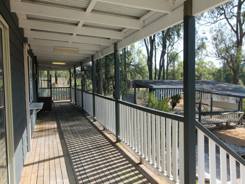 7 Highland Gr, Kensington Grove QLD 4341