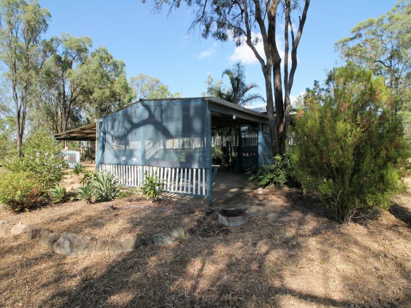 7 Highland Gr, Kensington Grove QLD 4341