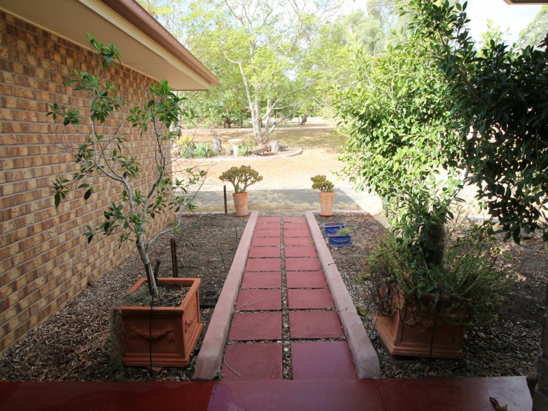 28 Hewett Drive, Regency Downs QLD 4341