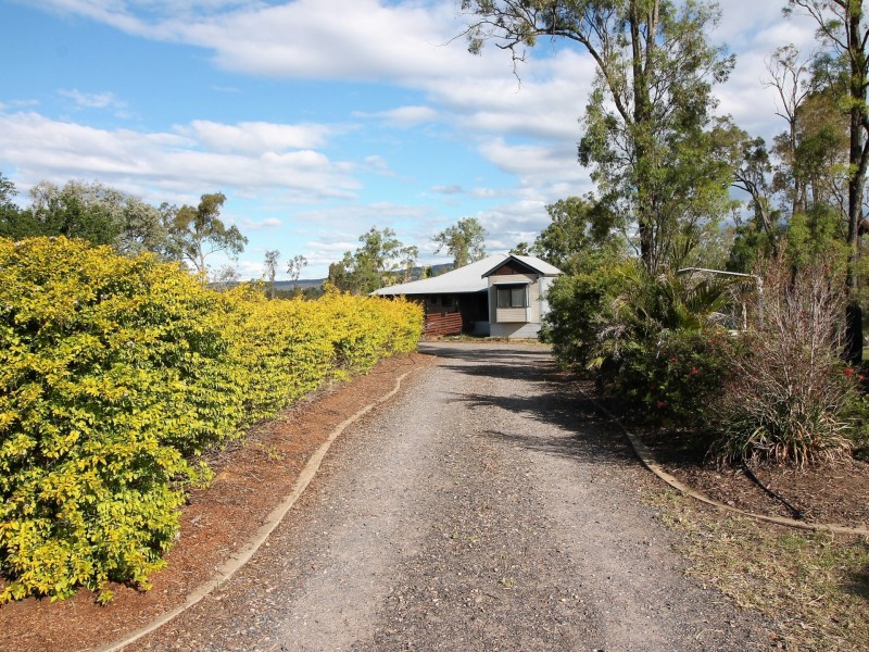 6 Point Piper Close, Laidley Heights QLD 4341