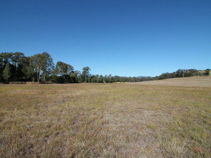 64 Laidley Creek West Rd, Mulgowie QLD 4341