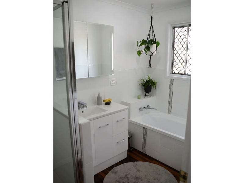 56 Brightview Rd, Regency Downs QLD 4341