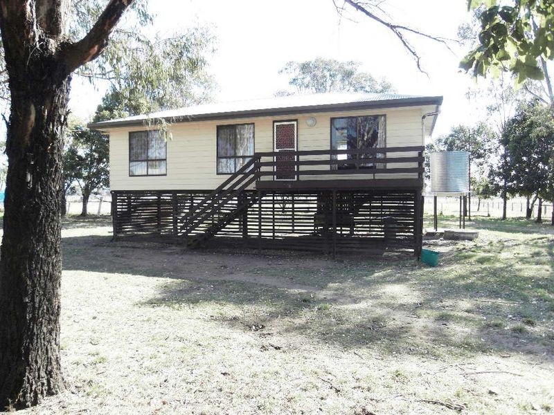 33 Gill Street, Forest Hill QLD 4342