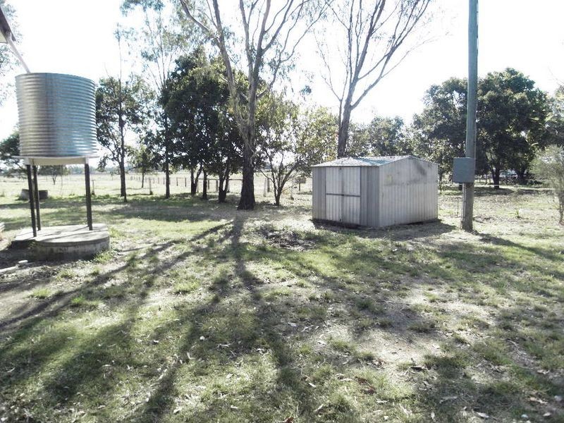 33 Gill Street, Forest Hill QLD 4342