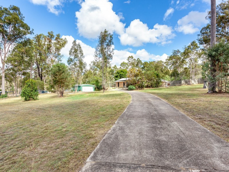 20 Bertrand Avenue, Kensington Grove QLD 4341