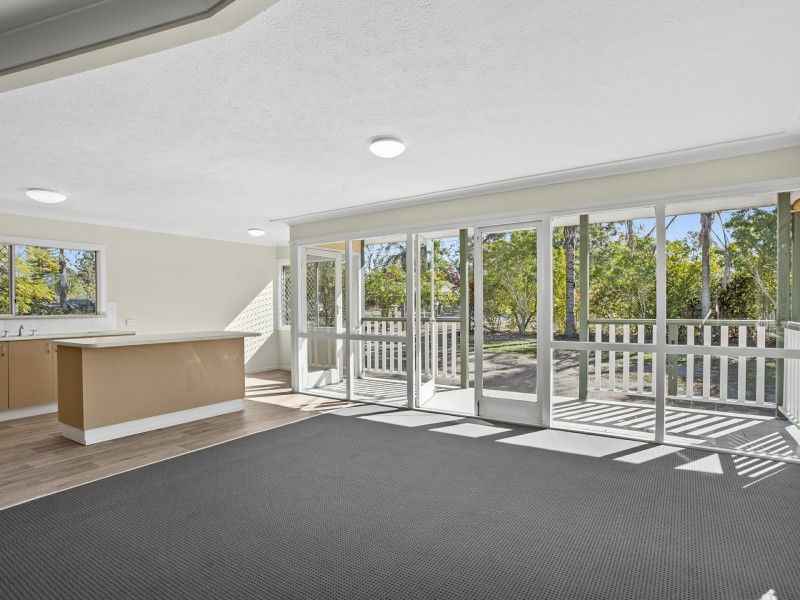 18 Hannant Rd, Hatton Vale QLD 4341