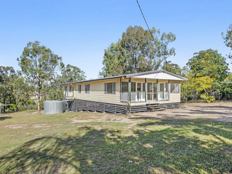 18 Hannant Rd, Hatton Vale QLD 4341