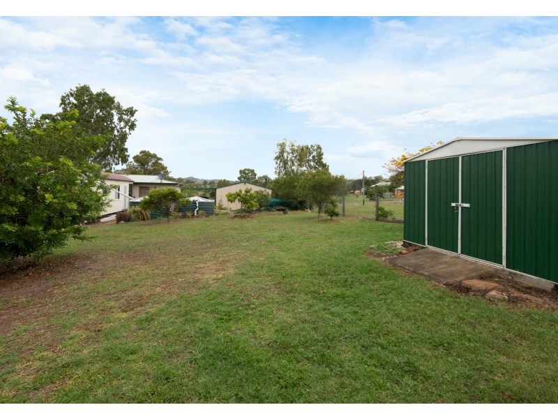 100 Lakes Drive, Laidley Heights QLD 4341