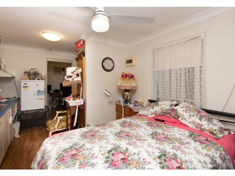 100 Lakes Drive, Laidley Heights QLD 4341