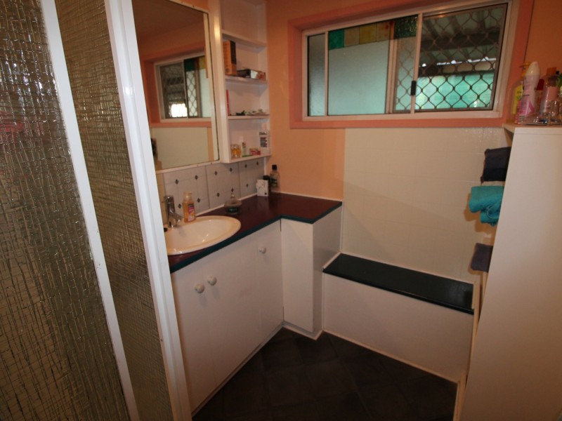 181 Lakes Drive, Laidley Heights QLD 4341