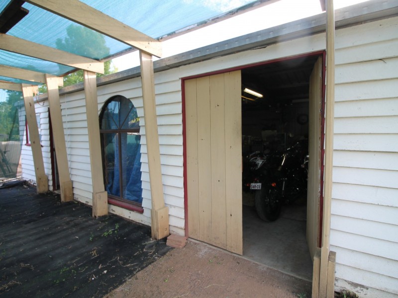 181 Lakes Drive, Laidley Heights QLD 4341