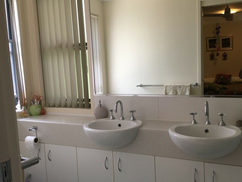 Unit 2/29 Sea Eagle Drive, Lowood QLD 4311