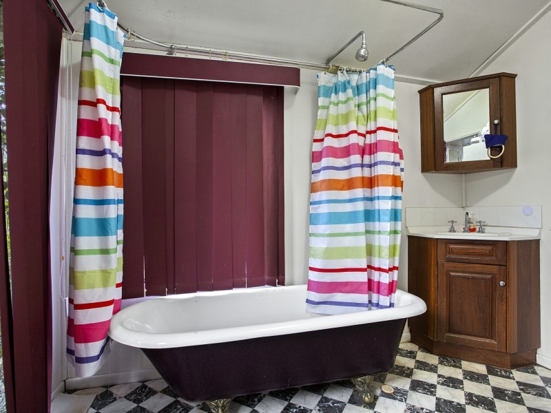 295 Karrabin-Rosewood Rd, Karrabin QLD 4306