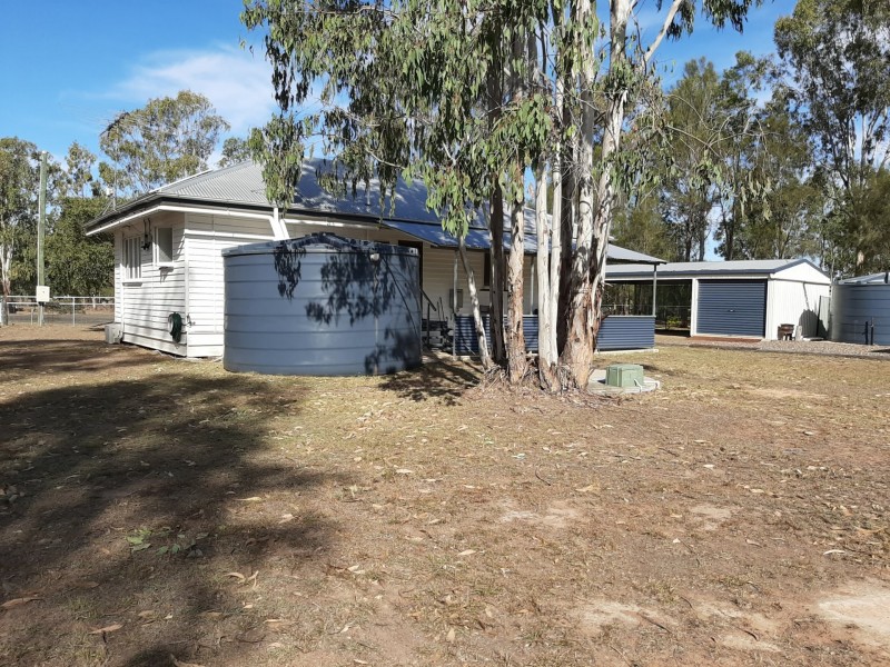 11 Banksia Crt, Morton Vale QLD 4343