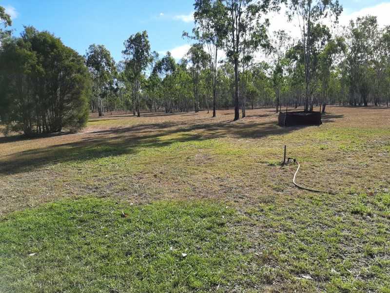 11 Banksia Crt, Morton Vale QLD 4343