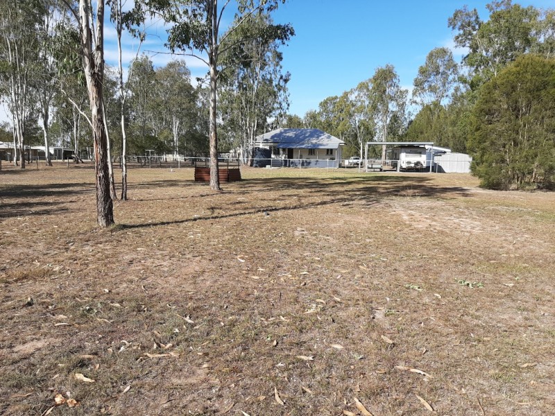 11 Banksia Crt, Morton Vale QLD 4343