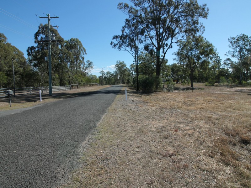 12 Shaw Rd, Hatton Vale QLD 4341