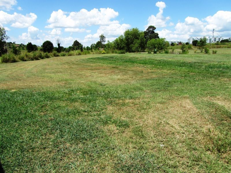 7 Nathan Court, Plainland QLD 4341