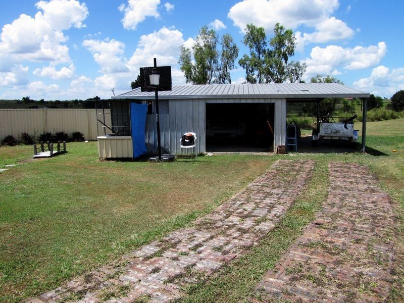 7 Nathan Court, Plainland QLD 4341