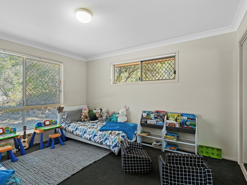 27 Bertrand Avenue, Kensington Grove QLD 4341