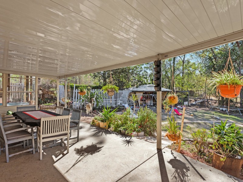 27 Bertrand Avenue, Kensington Grove QLD 4341