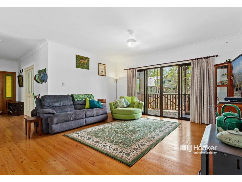 14 Challenge Avenue, Kensington Grove QLD 4341