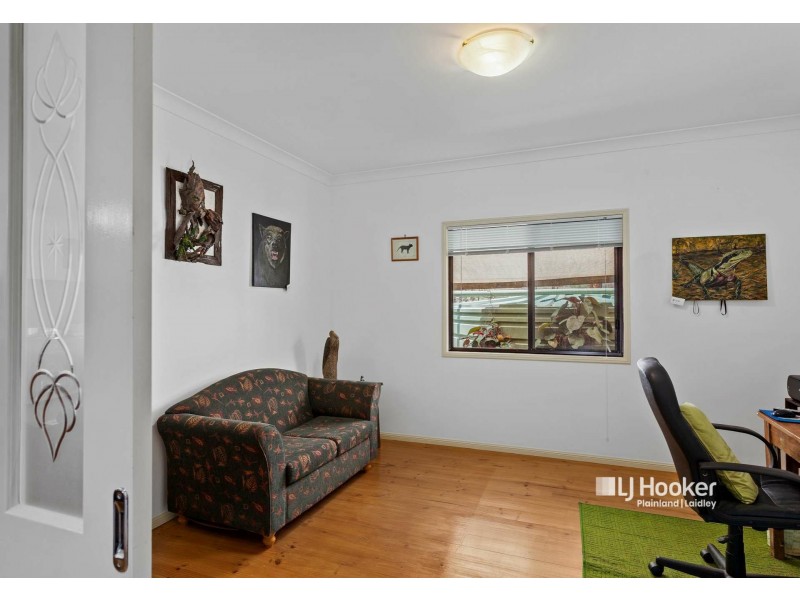 14 Challenge Avenue, Kensington Grove QLD 4341