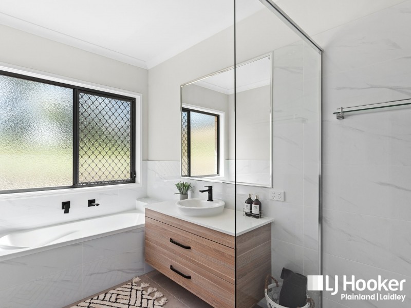 4 Pelican Drive, Laidley Heights QLD 4341